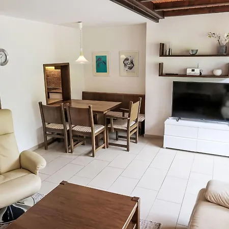 公寓 Ringstrasse 422 By Interhome *